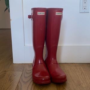 Women’s Red Hunter Rain Boots Size 7.5